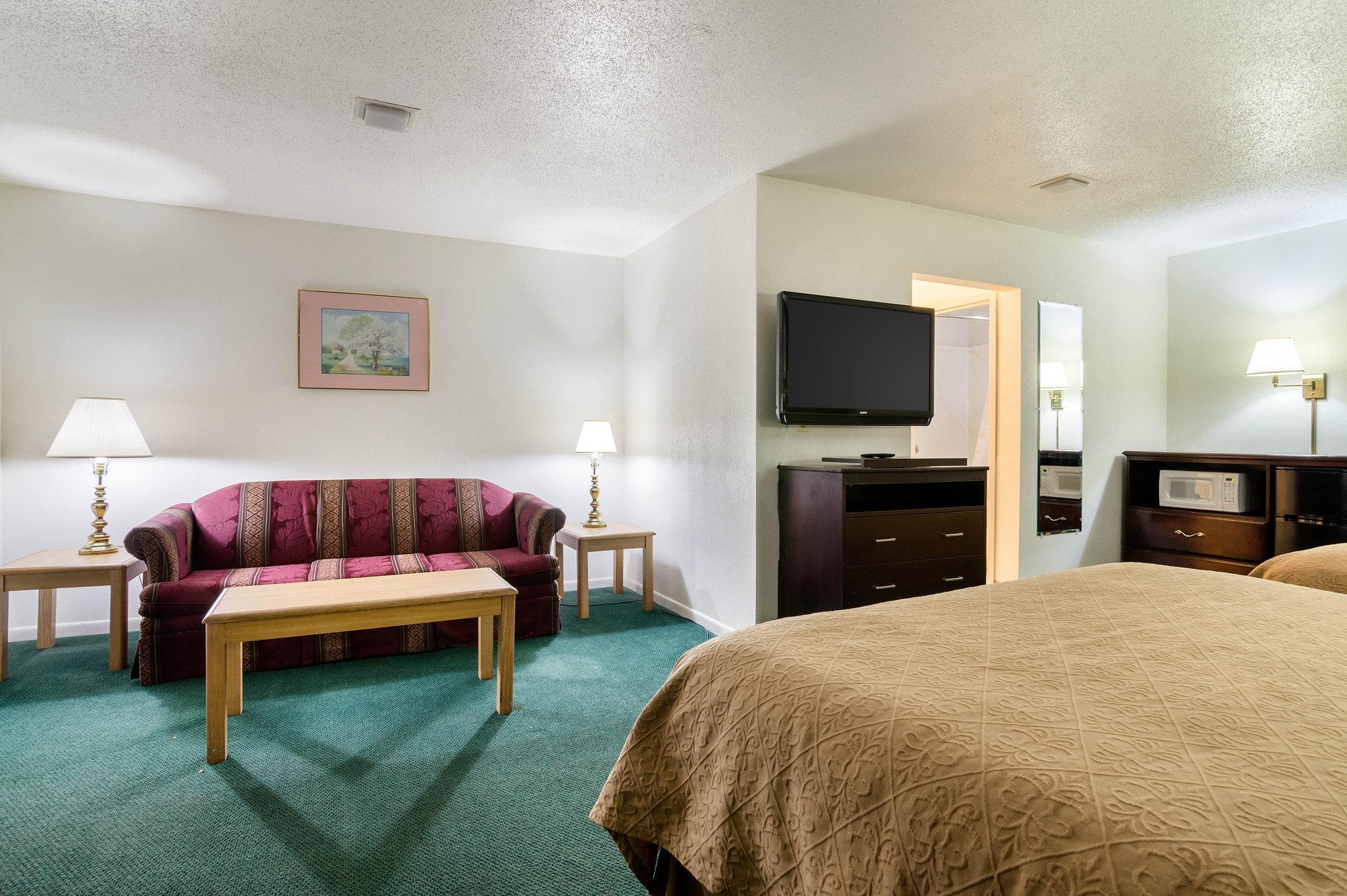 Colby Inn And Suites Eksteriør billede